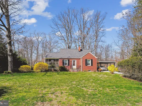 6168 Cobbs Rd, Alexandria, VA 22310