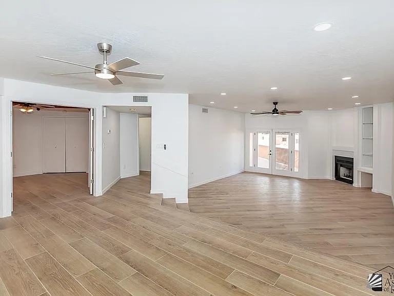 2174 S Del Valle Way — Photo 5