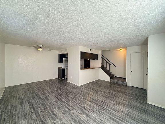 5th image of 4505 Westcliff Rd #A