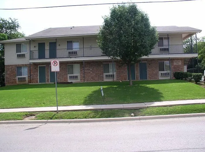 315 Bernard St