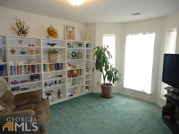 Library, Or Living/Dining 