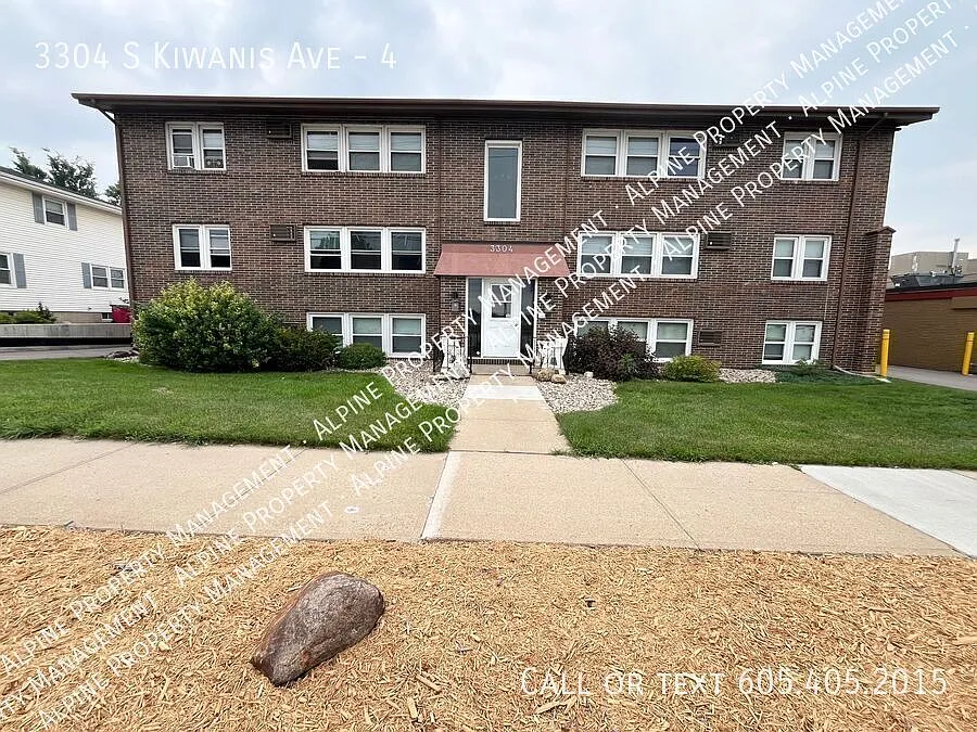 3304 S Kiwanis Ave #4