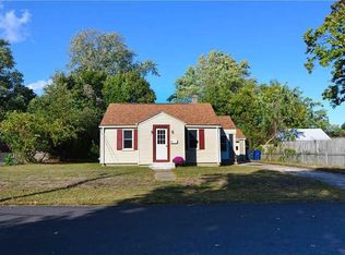 11 Largo Rd, Warwick, RI 02886