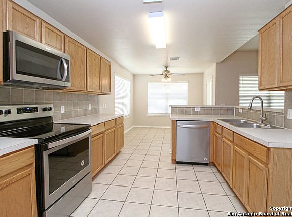 2nd image of 4104 Brook Hollow Dr