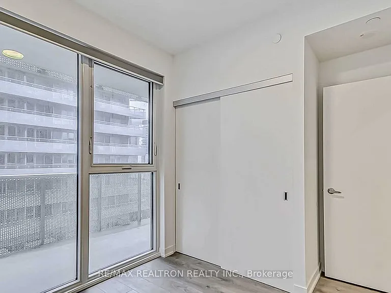 20 Richardson St #616 — Photo 12