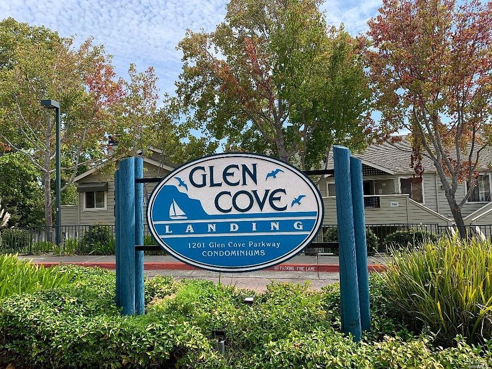 1st image of 1201 Glen Cove Pkwy APT 1112