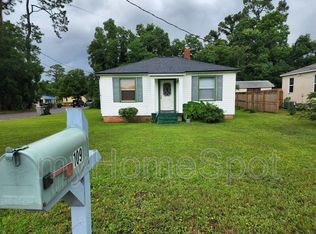 109 NW Gilliland Rd, Pensacola, FL 32507