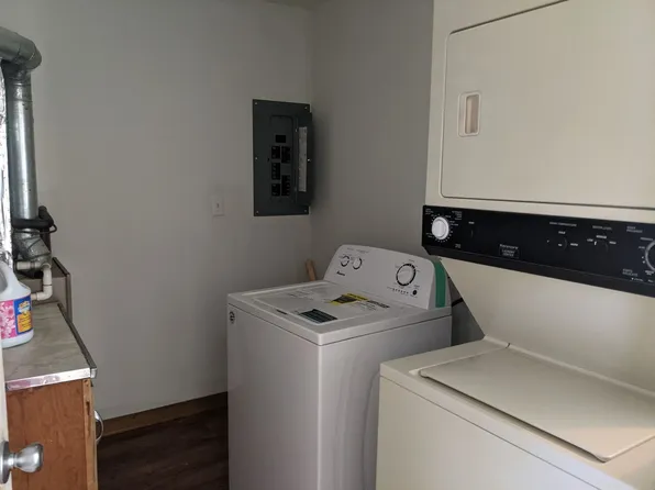 436 Russell Rd, Dekalb, IL 60115