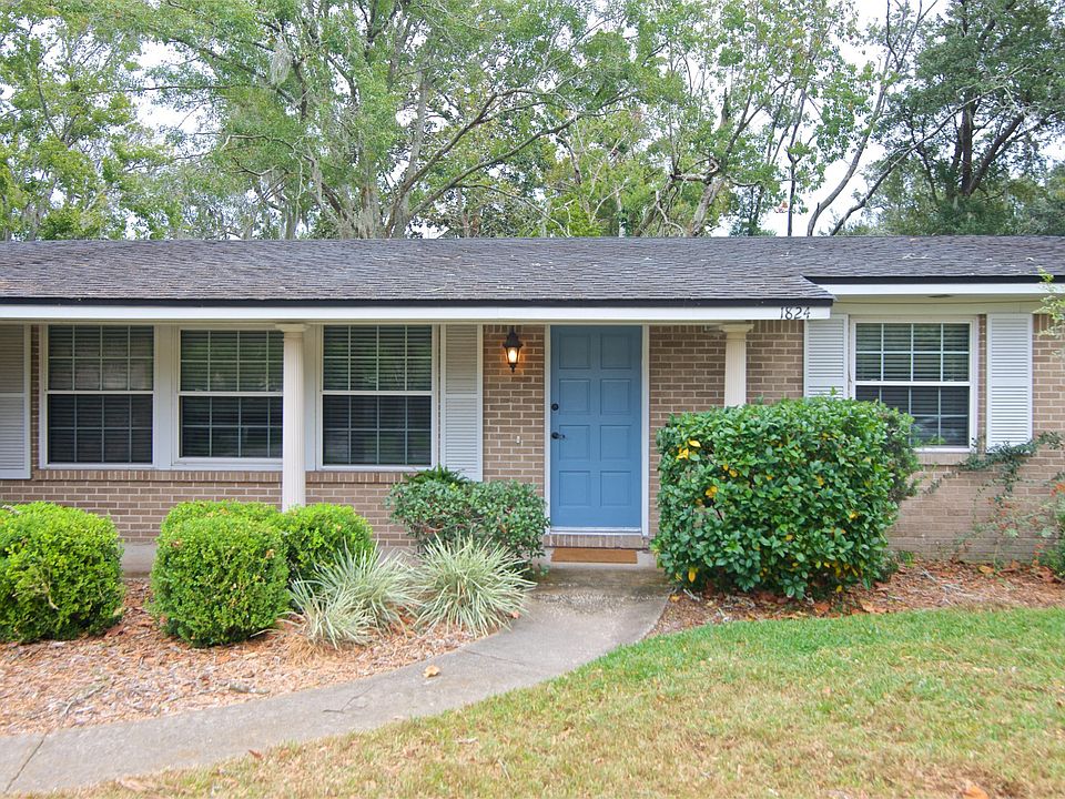 1st image of 1824 Arden Way