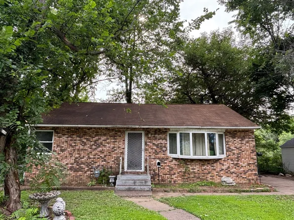 2110 Mound St, Davenport, IA 52803