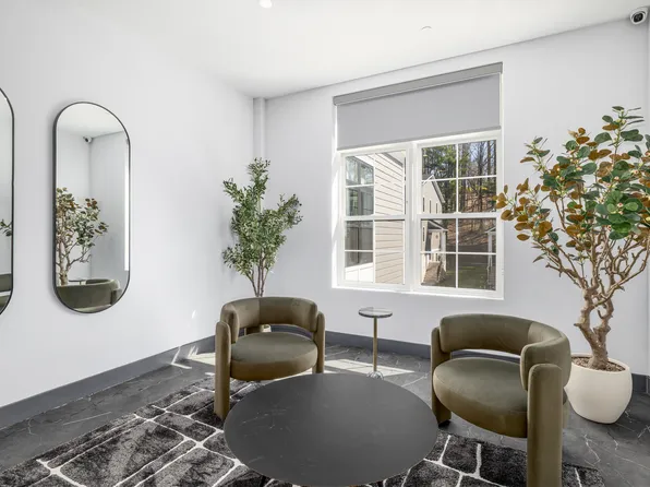 Lexington on Broadway