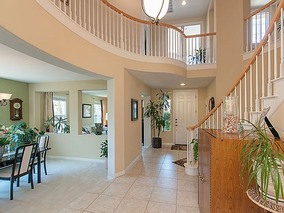 3rd image of 1675 Windemere Dr