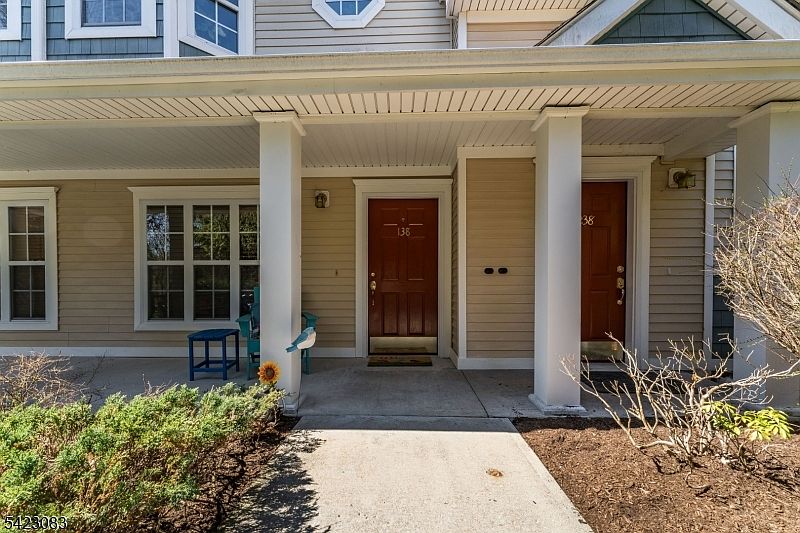 1st image of 138 Old Farm Dr #138