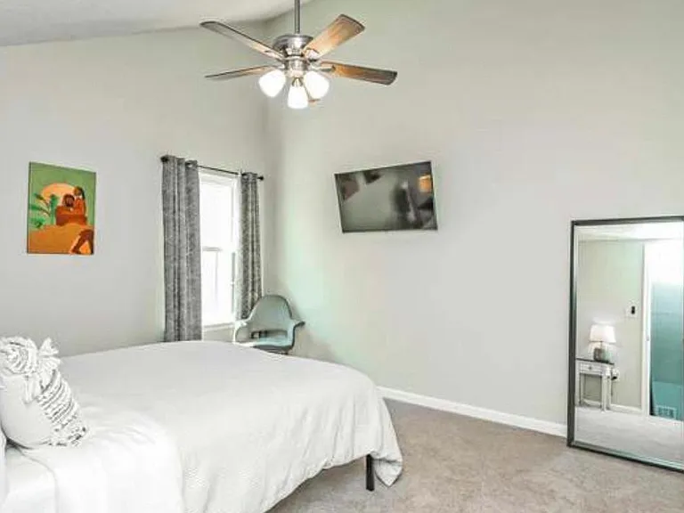 6904 Mary Caroline Cir #J — Photo 30
