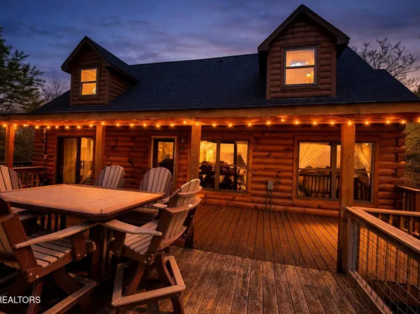 2145 Stillhouse Rd, Dandridge, TN 37725