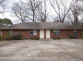 1903 Molly Barr Rd #B, Oxford, MS 38655