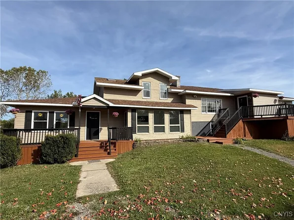 22727 Swan Rd, Watertown, NY 13601