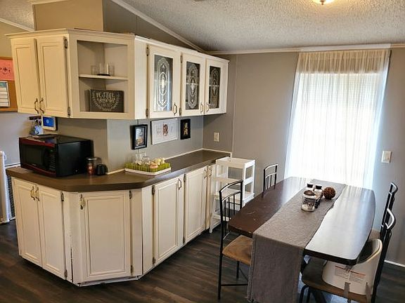 2nd image of 11537 Donna Dr #203