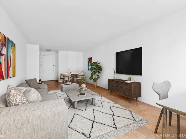 245 East 25th Street image 3 of 10