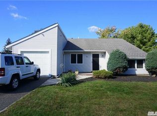 58 Forte Ave, Medford, NY 11763