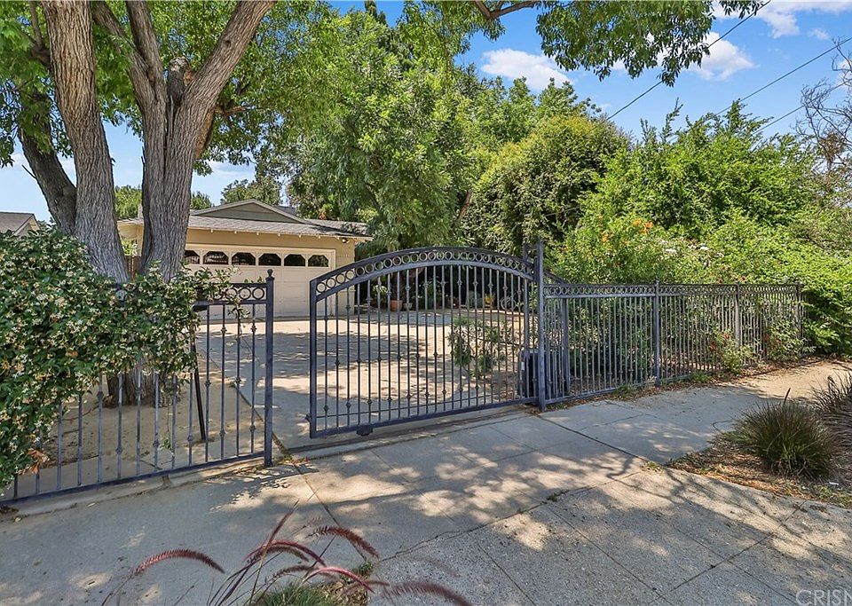 1st image of 6625 Gloria Ave