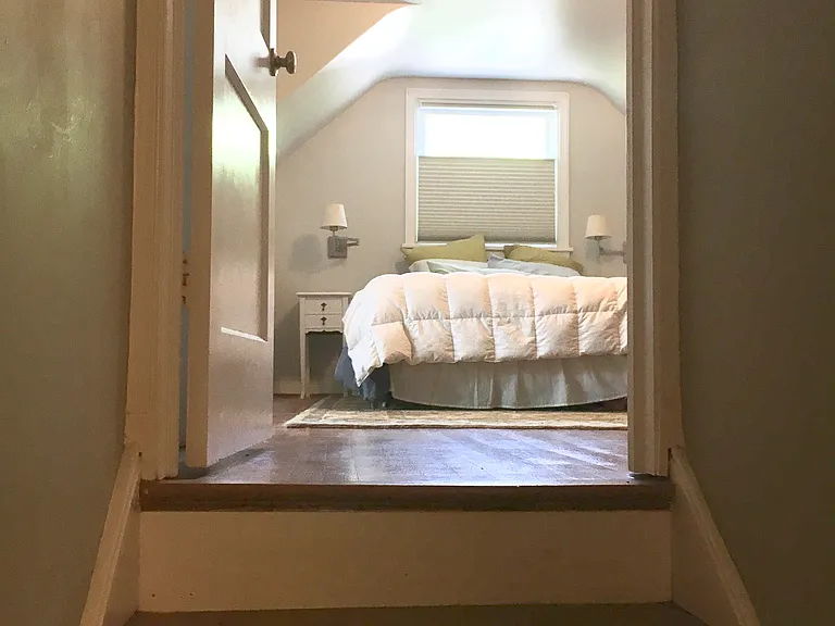 720 Parkway Ter — Photo 16