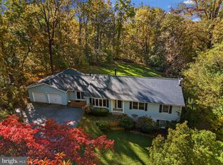 110 Chesley Dr, Falling Waters, WV 25419