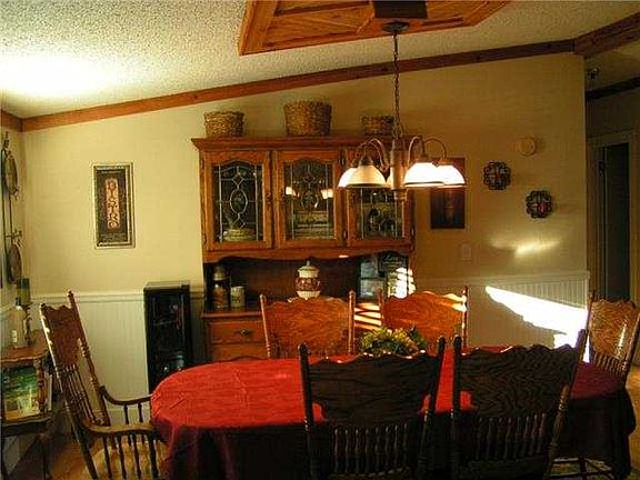5th image of 123 Savanna Terrace Dr