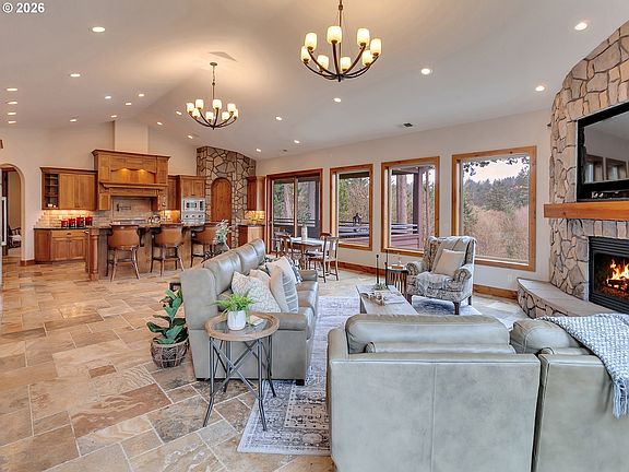 3rd image of 17725 NE Leander Dr