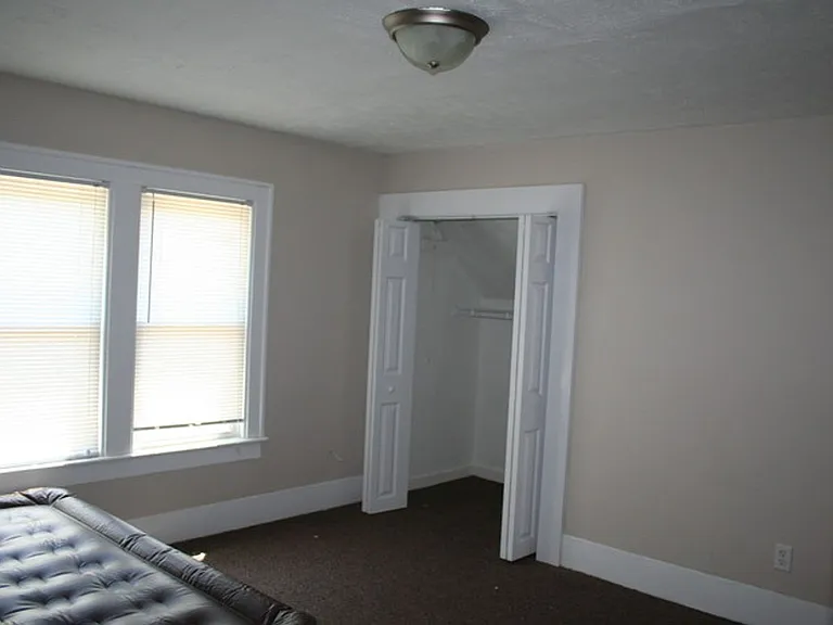 728 N Frances St — Photo 10