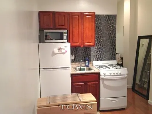 Rented by Town Residential | media 17