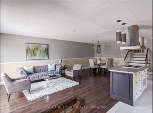 8 Pluto Dr, Brampton, ON L6V 3W5