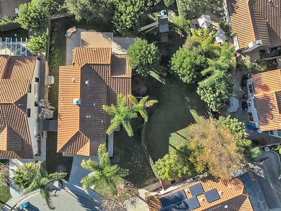 3rd image of 487 Bernini Ct