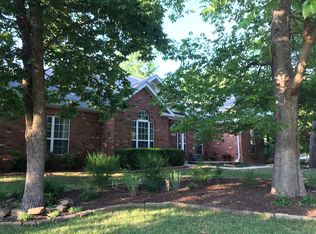 1948 W Archer Dr, Fayetteville, AR 72701