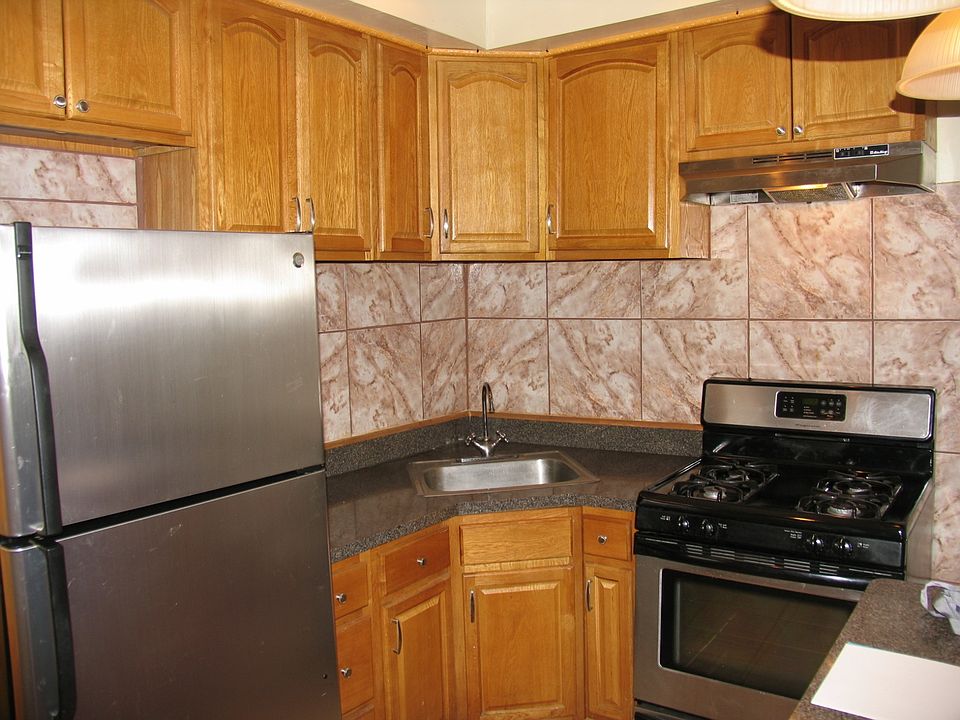 1st image of 443 Tompkins Ave APT 1