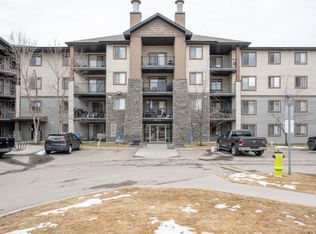 8 Bridlecrest Dr SW #2214, Calgary, AB T2Y 0H7