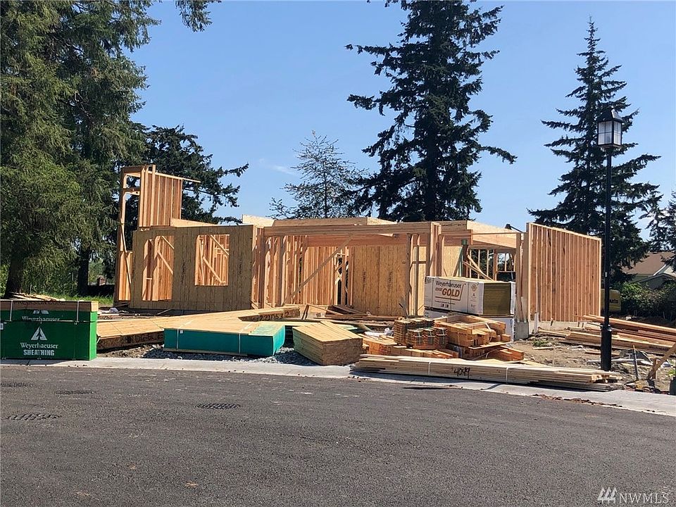 Taken April 2019.  Home is under construction and scheduled to be complete late Summer 2019.