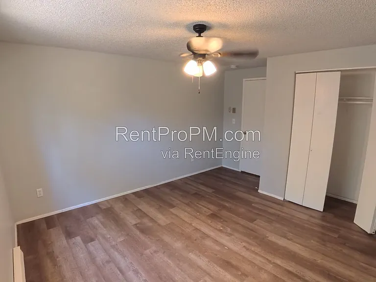 2354 10th St SW #1 — Photo 10