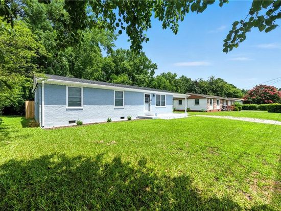 729 Oak St, Franklin, VA 23851
