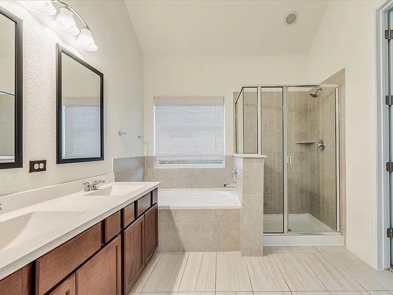 5309 Anaheim Ave — Photo 16