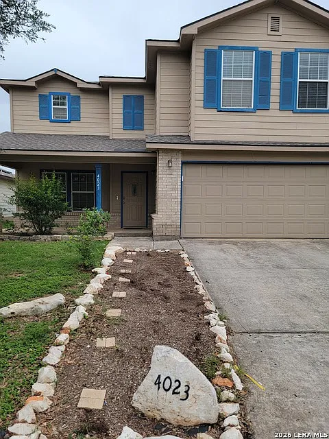 3 bed, 2.5 bath, 1988 sqft, $1,995 — Photo 2