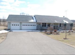 W3053 Grouse Rd, Pardeeville, WI 53954