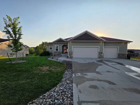 1105 Northview Ln, Huxley, IA 50124