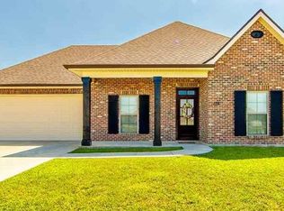 115 Rue Wyatt Philip, Schriever, LA 70395