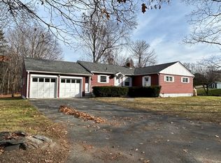 80 Harvard St, Leominster, MA 01453