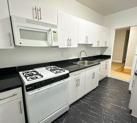 4th image of 89-05 120th St #4