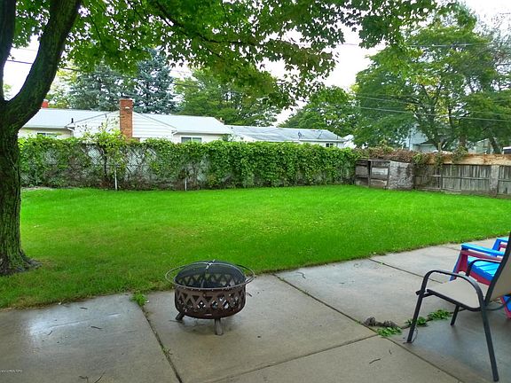 3rd image of 4106 Windward Dr