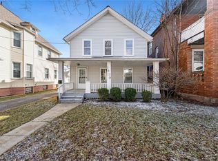 1439 Winchester Ave, Lakewood, OH