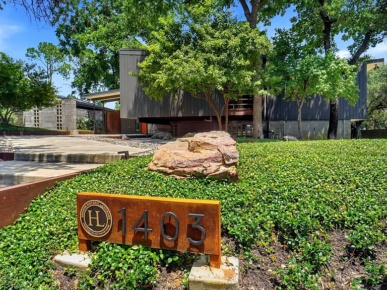 1403 Kendolph Dr — Photo 1