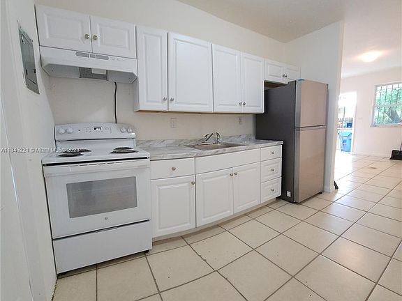 2nd image of 920 NW 55th Ter #922